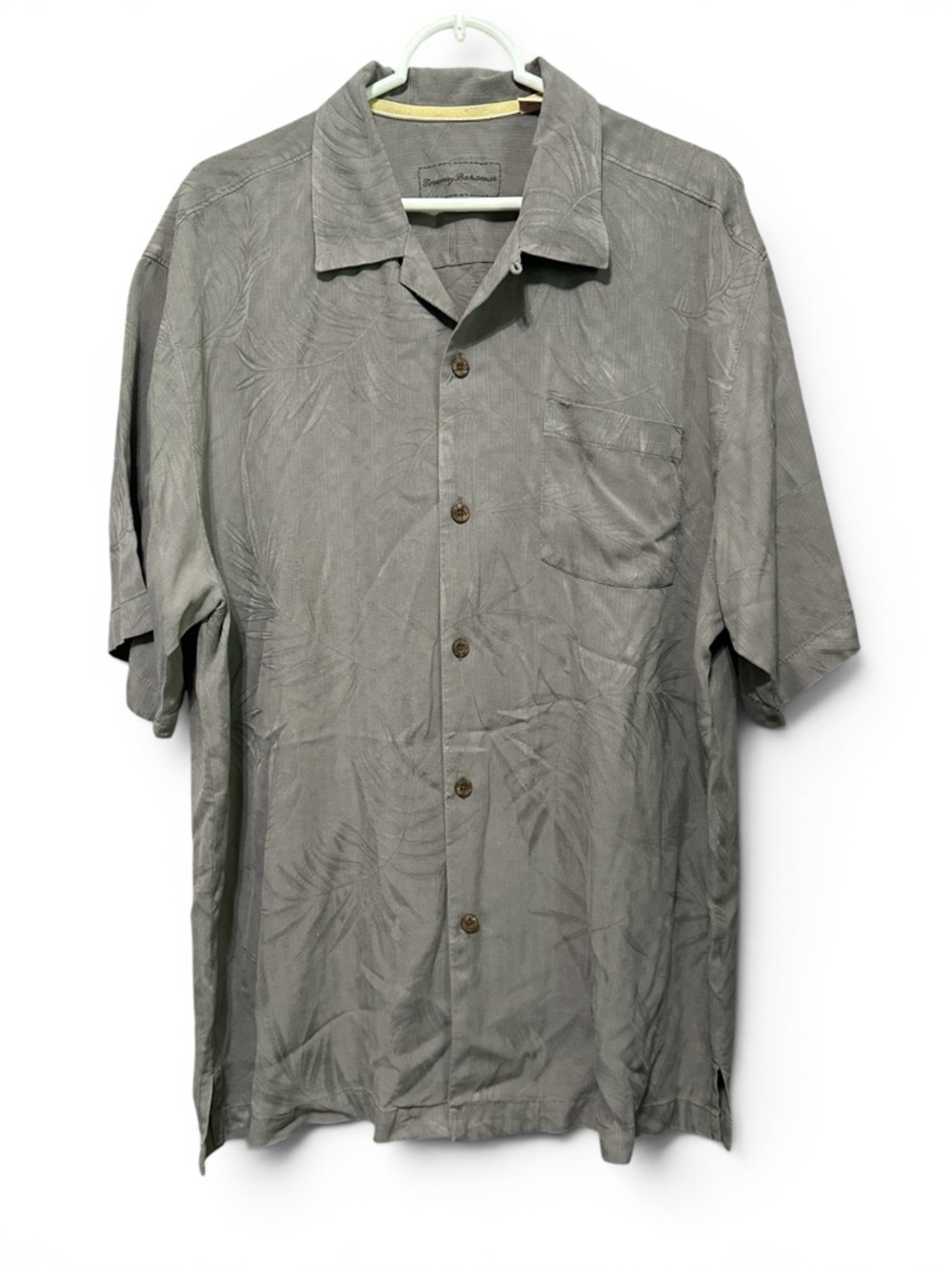 Tommy Bahama Tropical Leaf Camp Shirt Men’s Size Large – Excellent Condition